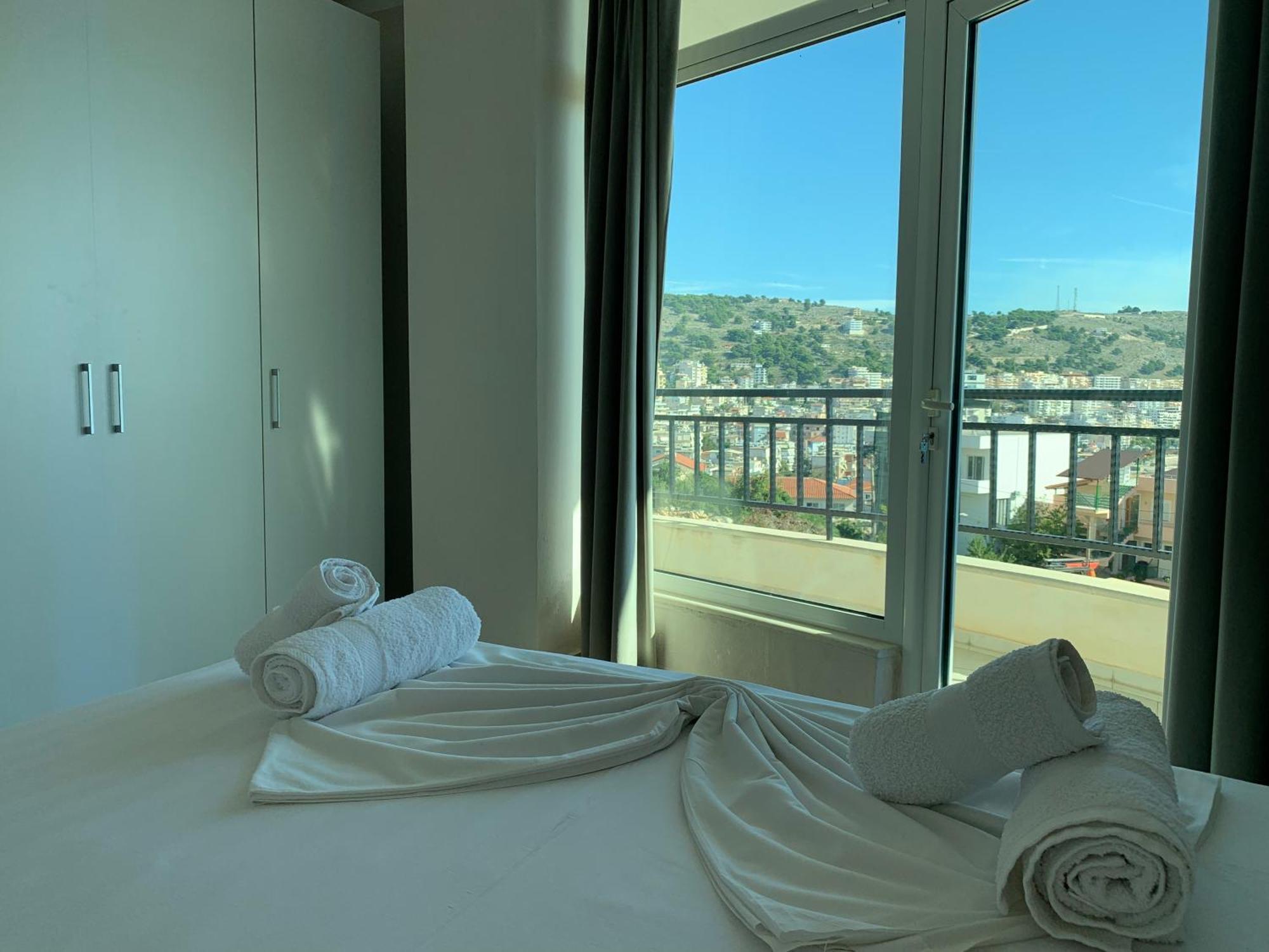Guest - Sea Breeze Apartments Sarande Ngoại thất bức ảnh
