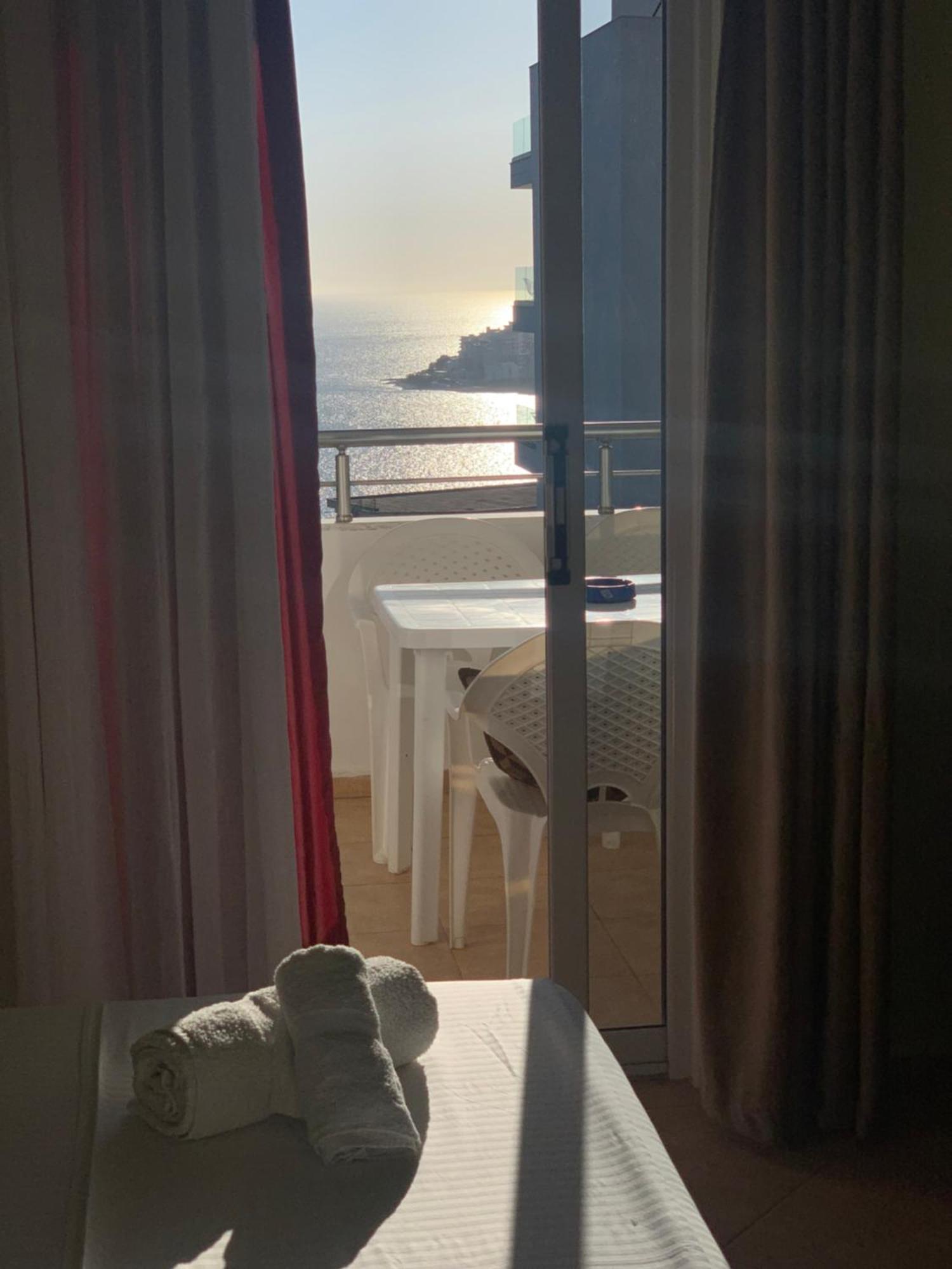 Guest - Sea Breeze Apartments Sarande Ngoại thất bức ảnh